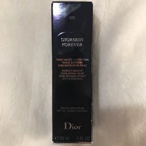 Dior Foundation Light Beige